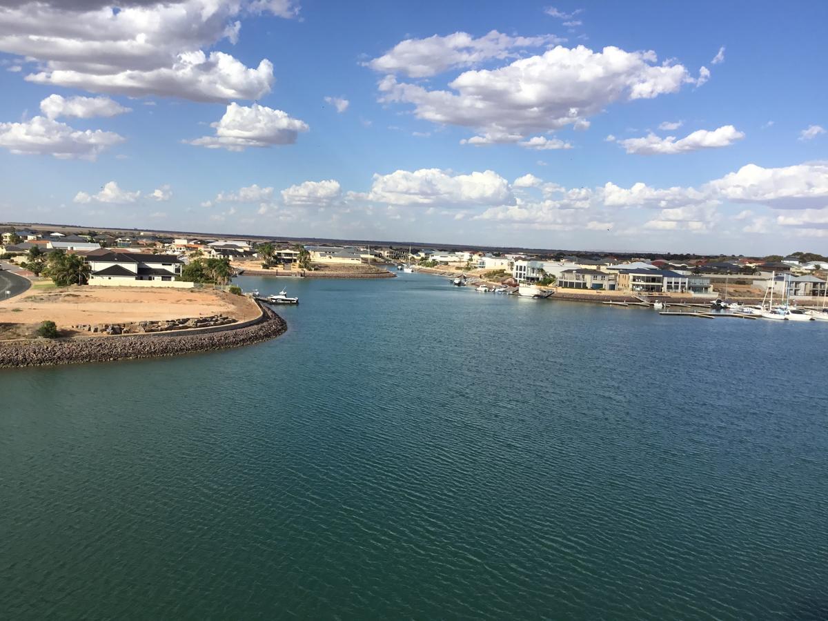 Wallaroo Marina Waterfront Luxe Apartment Exterior foto
